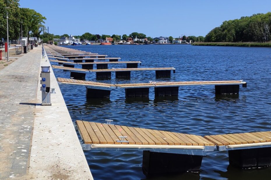 Zdjęcie: Montaż pomostów zakończony