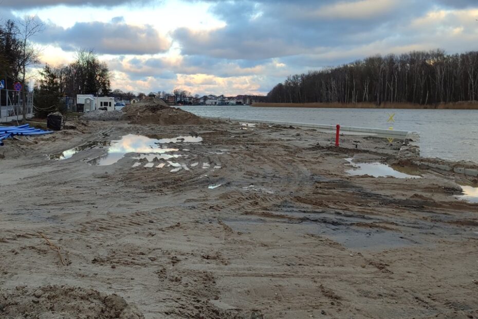 Zdjęcie: Przybyło terenu